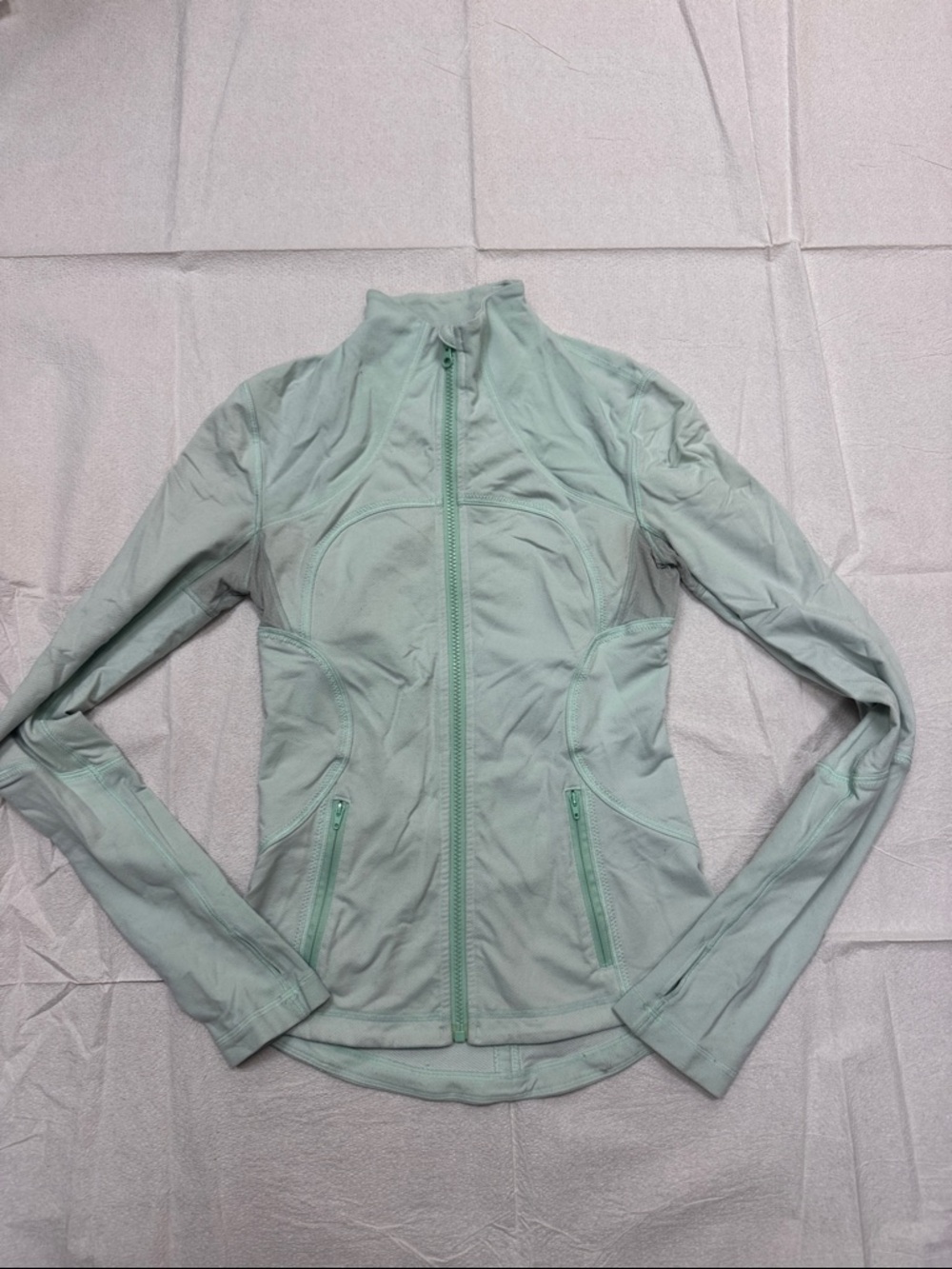 Lululemon size 4 Light Mint Women's Zip-Up define Jacket